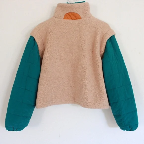 Veveret Colorblock Quilted Fleece Pullover - Picture 3 of 5